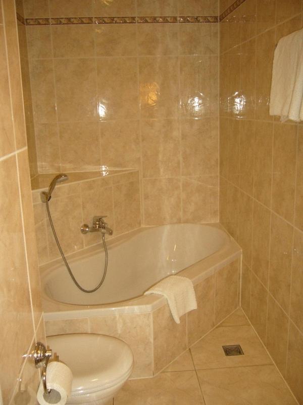 Hotel Gasthof Vogelsang Zellingen Екстериор снимка